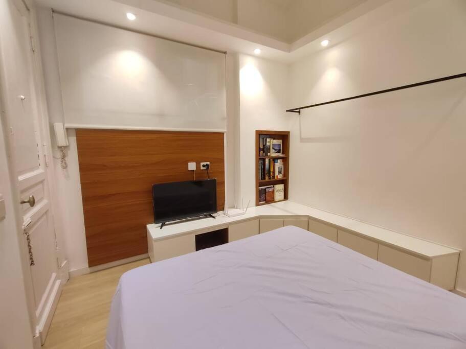Apartamento Comodo En Recoleta *